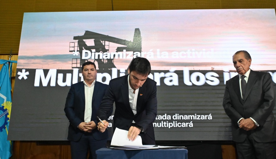 Chubut anuncia una histórica inversión de Pan American Energy por unos 250 millones de dólares para reconvertir Cerro Dragón