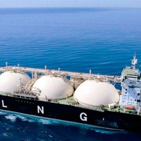 A pesar de Vaca Muerta, llega el primer cargamento de GNL importado al puerto de Escobar