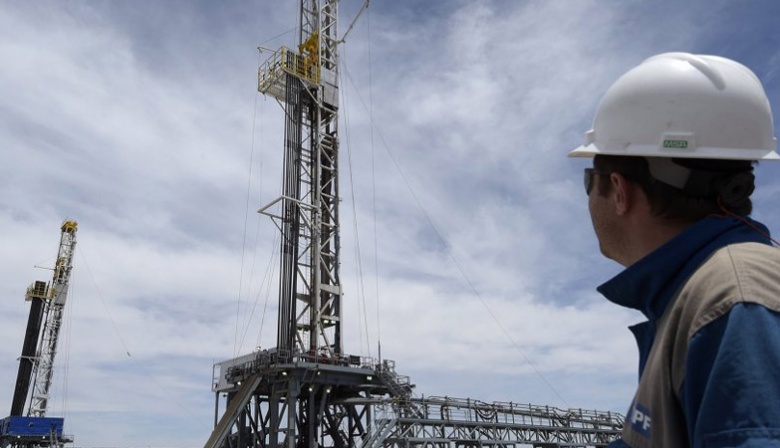 YPF inició con la venta de 55 campos y áreas de gas y petróleo convencional en seis provincias