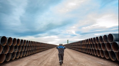 Comenzó la instalación de los caños del oleouducto a Sierra Grande