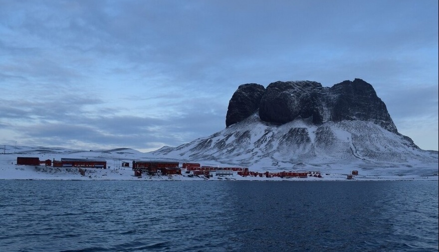 Tras el descubrimiento de la mayor reserva del mundo, la Antártida juega un papel clave en materia energetica